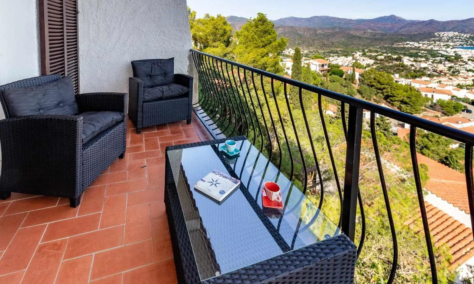 931 Super Fener Apartamento Con Terraza Y Vistas Llanca Spain