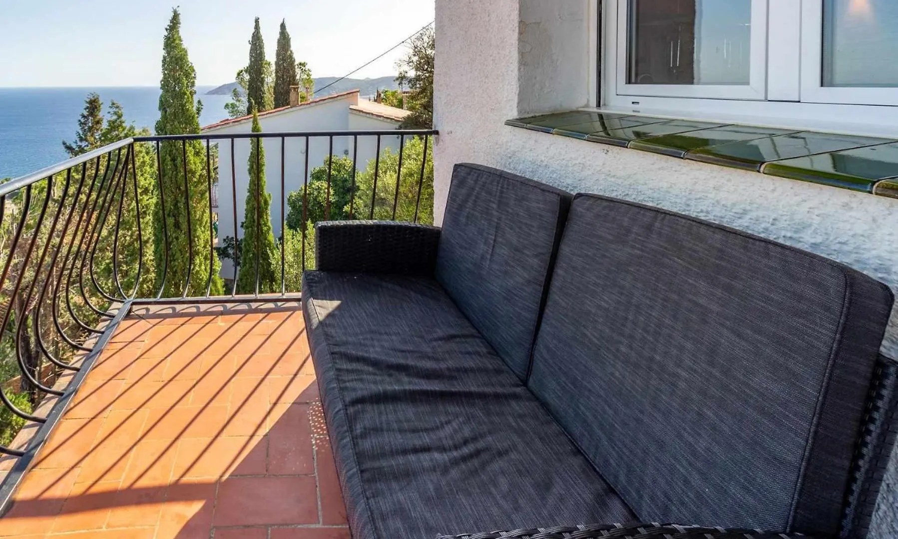 931 Super Fener Apartamento Con Terraza Y Vistas Llanca Spain